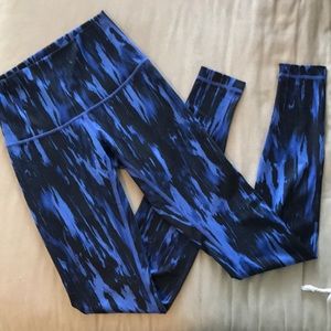 Lululemon blue and black pants